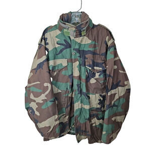 US ARMY M-65 M65 FIELD JACKET CAMOUFLAGE Cold Weather Coat Size Medium R Vtg 80s